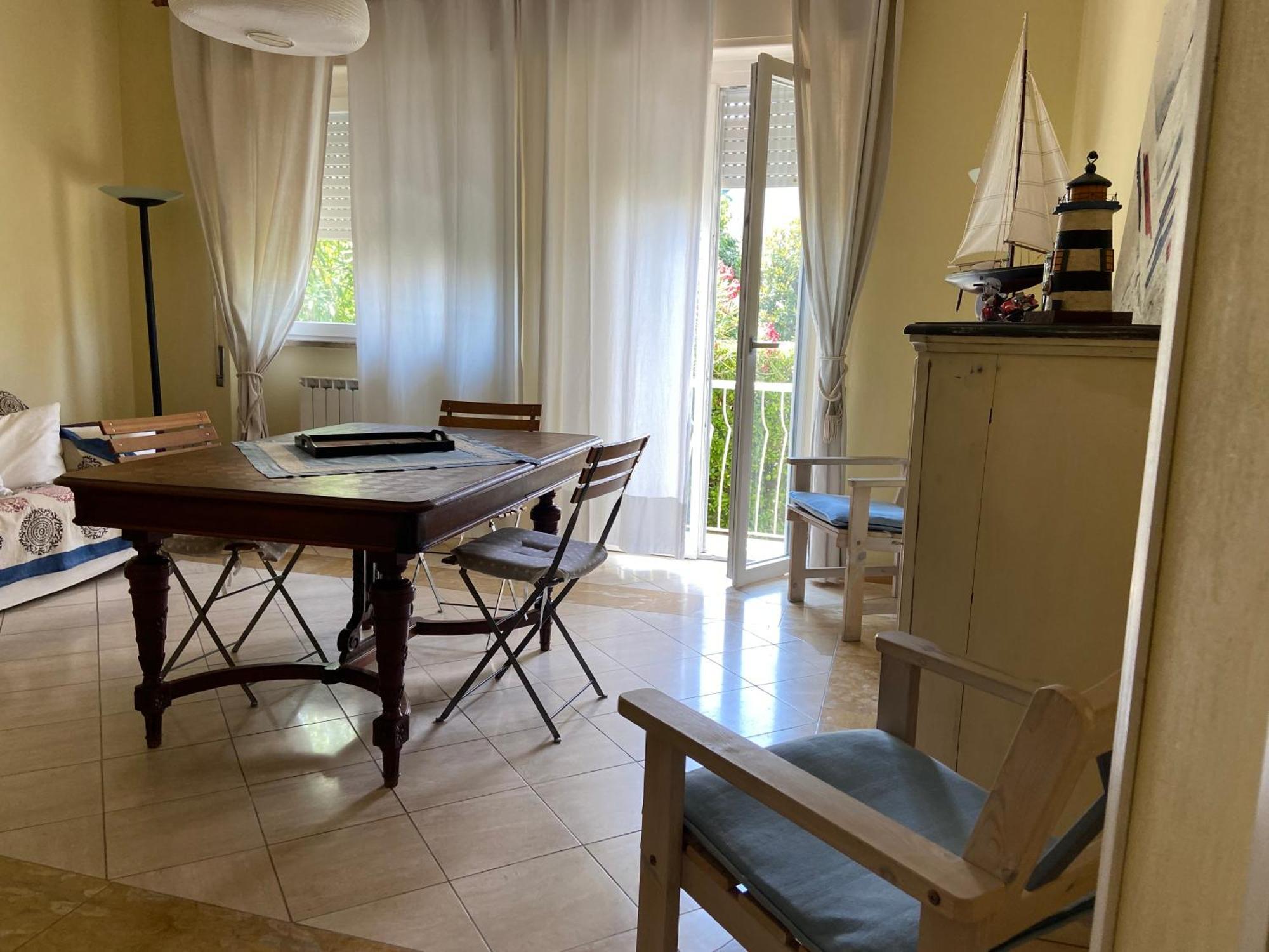 מרינה די קררה Appartamento Stella Marina A Due Passi Dal Mare E Dal Centro מראה חיצוני תמונה